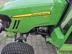 JOHN DEERE Traktor 2032 R HST Radlica + posyp na sůl