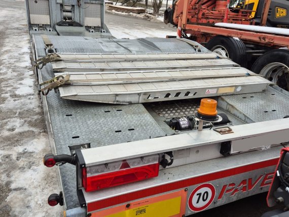 PAVELLI podvalník, hlubina, přeprava auta-stroje