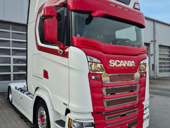 SCANIA 450S LOW DECK MEGA